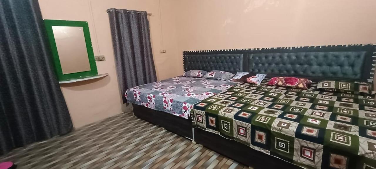 Hotel Shree Gopal Niketan Mathura Zimmer foto